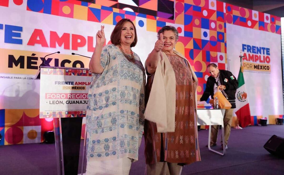 Las aspirantes a candidatas presidenciales de oposición, Beatriz Paredes y Xóchitl Gálvez. Foto: EL UNIVERSAL