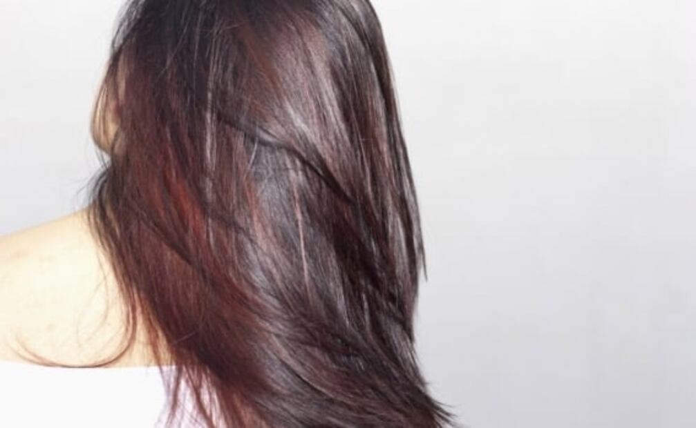 Los tips más efectivos para cuidar y reparar el pelo teñido