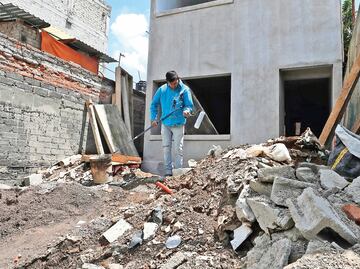 A 10 meses del sismo, reconstrucción a cuentagotas