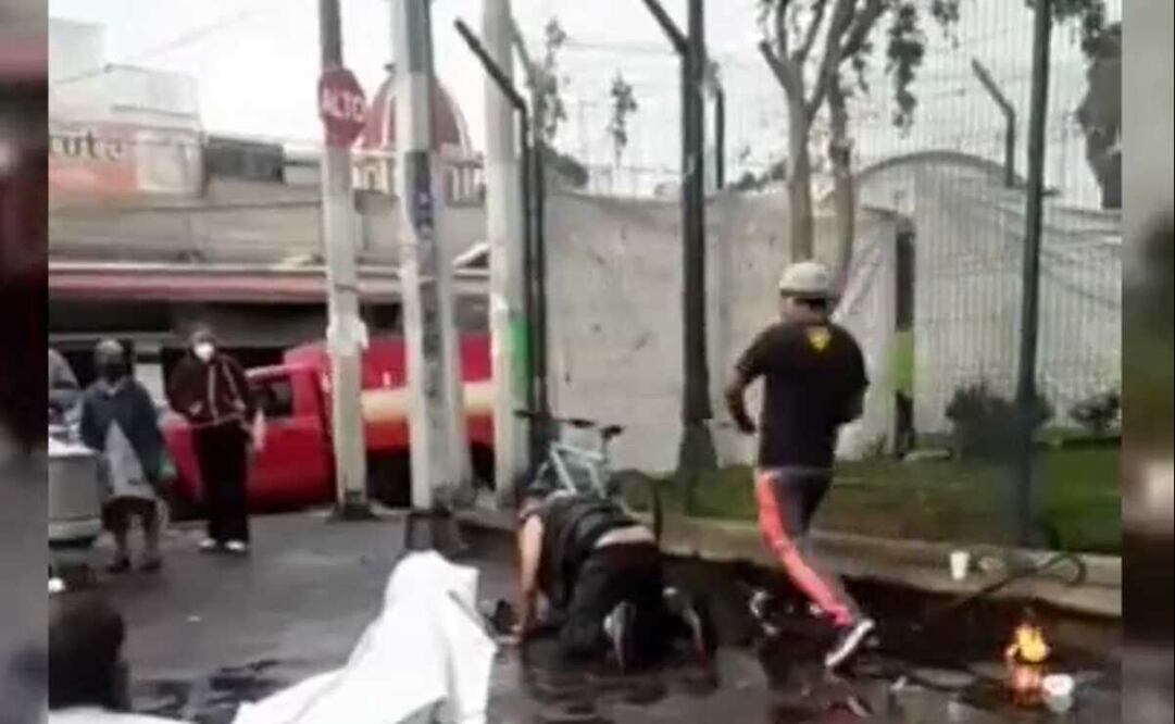 Jonathan fue agredido por “El Pequeño” y sus cómplices alrededor de las 7.30 de la mañana, a unos pasos de un poste 1033 del C5 con botón de pánico. Foto: Archivo/EL UNIVERSAL  