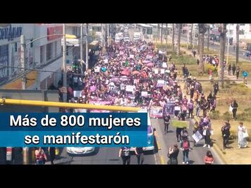 Durante marcha negocios, mobiliario urbano y estaciones del Mexibús son dañados