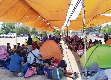 Llegan 3 mil extranjeros con el Viacrucis Migrante a Zanatepec