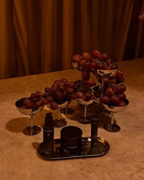 María Chacón compartió su experiencia probando los productos de Premier Cru de Caudalie. Foto: Instagram @oficialmariachacon