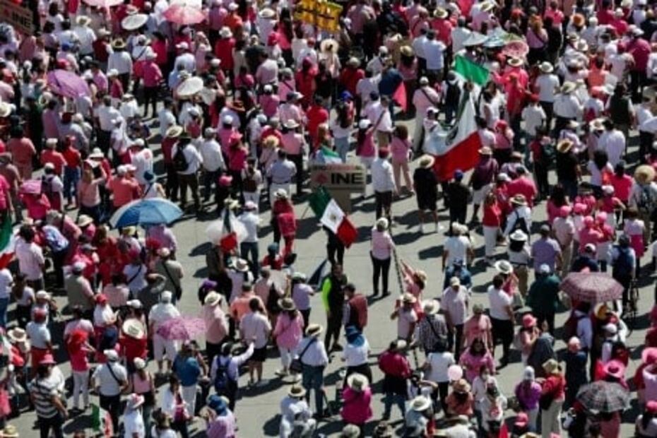Cifra de 90 mil asistentes a marcha por el INE es matemática, no política: Sheinbaum