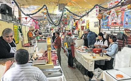 Buscan etiquetar presupuestos para mercados en la CDMX