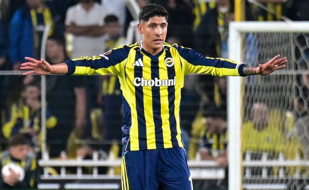 Edson Álvarez tuvo minutos en el Fenerbahce vs Niza en la Europa League / Foto: Especial