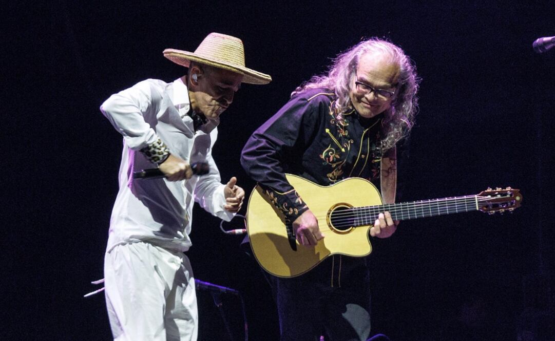 Café Tacvba celebra sus 35 años en compañía de sus miles de fans en el Estadio GNP. FOTO: Yaretzy M. Osnaya EL UNIVERSAL.