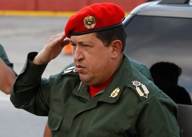 Exesposa de Hugo Chávez demandaría a Sony por serie "El Comandante"