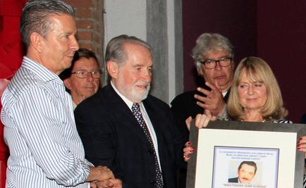 Chihuahuenses honran  memoria de Almeida