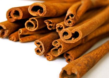 Beneficios de la infusión de canela con miel
