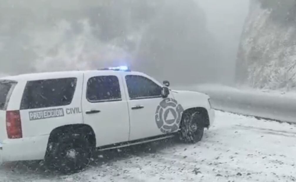 Por intensa nevada, cierran tránsito vehicular entre Sonora y Chihuahua 