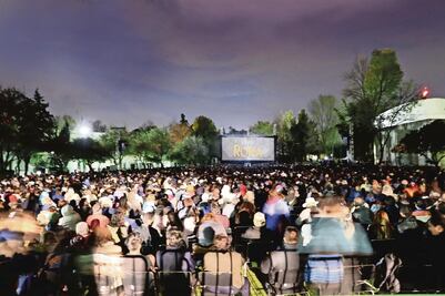 Inai ordena a Cultura transparentar costos de proyección de ROMA en Los Pinos