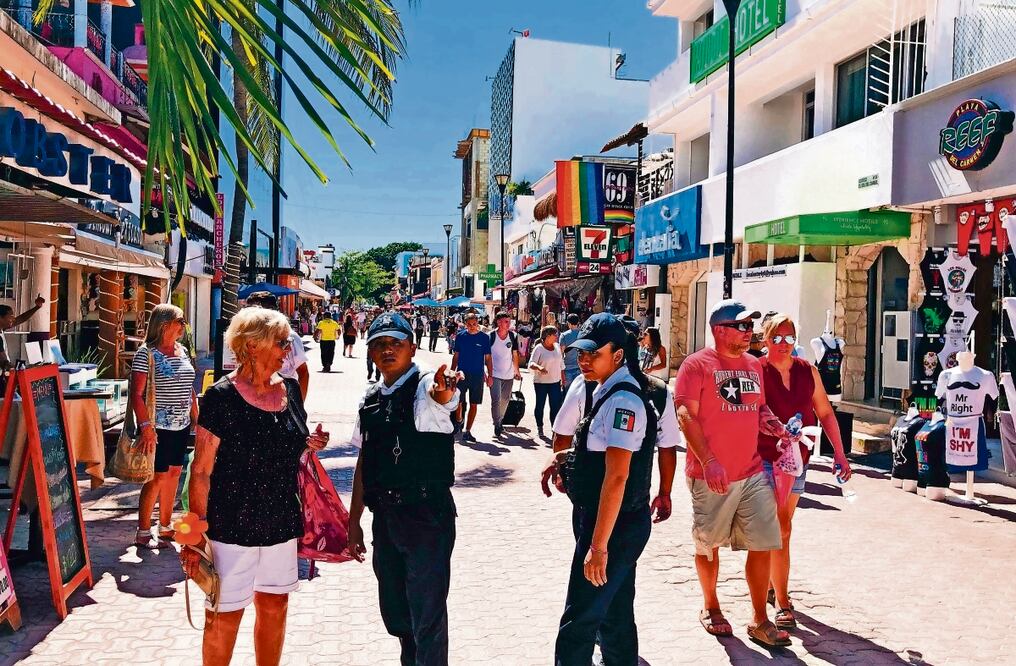 Los turistas de internación reportaron un gasto promedio de mil 113.58 dólares en abril, de acuerdo con los datos del Inegi. Foto: Archivo EL UNIVERSAL