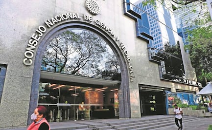 AMLO olvida errores del Conacyt