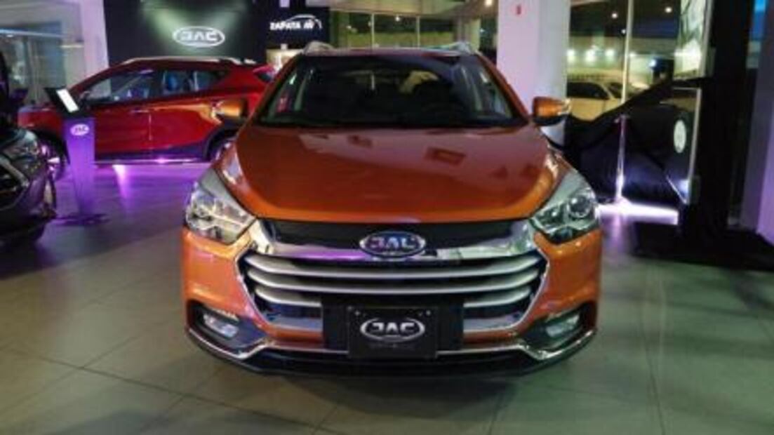 China reducirá sus aranceles de importación de autos