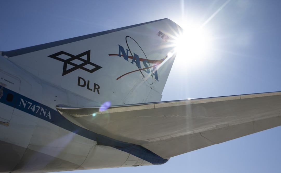 Avión-Observatorio SOFIA de la NASA observa las Nubes de Magallanes desde Chile 