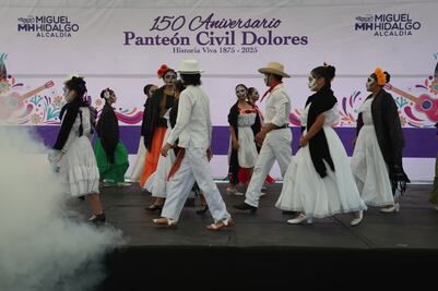 Mauricio Tabe encabeza la celebración del 150 aniversario del Panteón Civil de Dolores