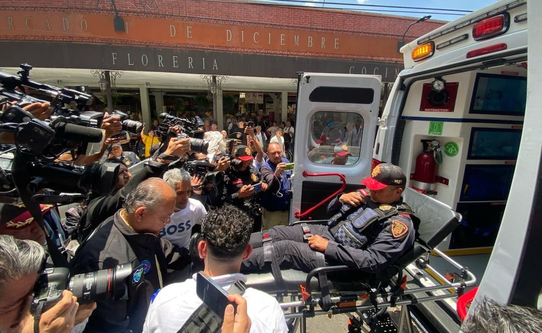 Una riña entre un franelero y un oficial de la PBI escaló este miércoles en una gresca al interior del mercado 1° de Diciembre, en la alcaldía Benito Juárez. (30/07/25) Foto: Juan Carlos Williams