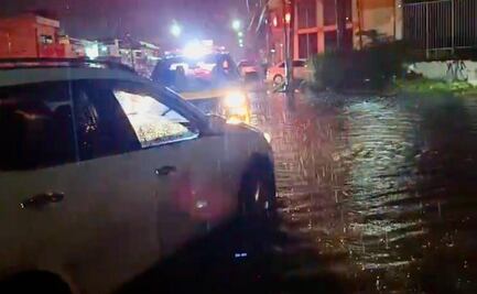 Tras lluvias, rescatan a dos mujeres que fueron arrastradas por la corriente en Culiacán; reportan árboles caídos e inundaciones 
