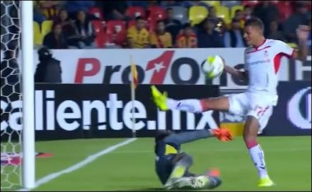 El VAR no es solución para los árbitros mexicanos