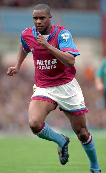 Muere Dalian Atkinson, ex de la Real Sociedad, tras disparo Táser de policía. Foto: Reuters