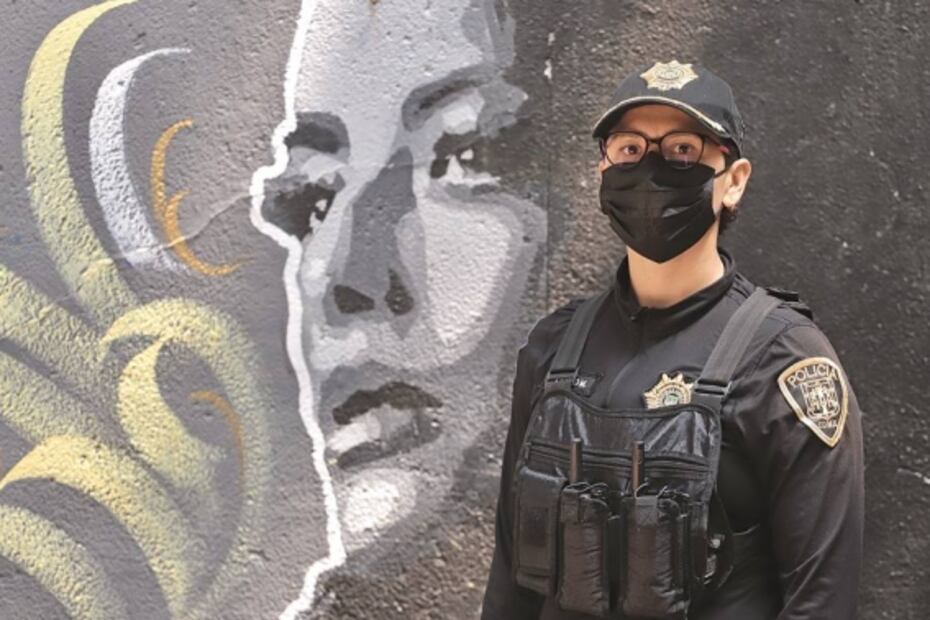Mujeres policías hablan de marchas feministas; ven grupos de choque que salen a provocar