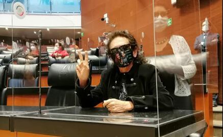 Alex Lora recibía reconocimiento cuando se enteró de la muerte de Charlie Watts