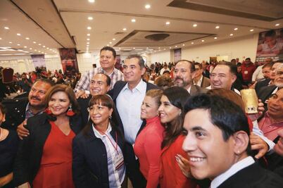 Abrir a externos, sin dedicatoria: Ochoa