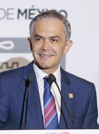 Miguel Ángel Mancera, favorito para encabezar el frente amplio
