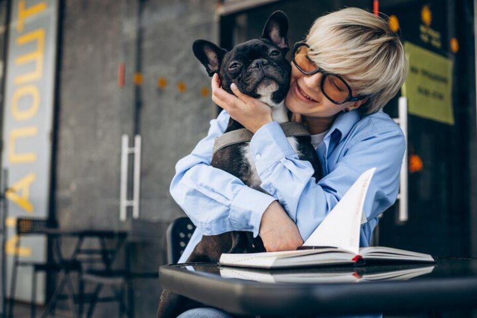 La inteligencia de los perros va más allá de lo que percibimos a simple vista. Fuente: Freepik.