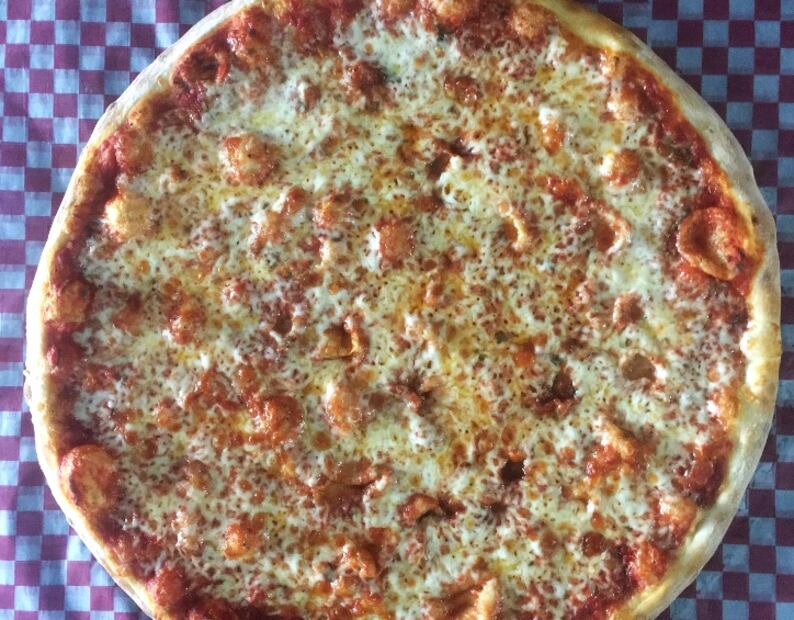 Pizza, en todo el mundo se adapta a la región y se come por igual