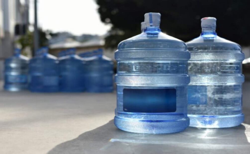 En 2025, el programa ‘Agua Bienestar’ permitirá a las familias adquirir garrafones de 20 litros por tan solo 5 pesos. Foto: Especial