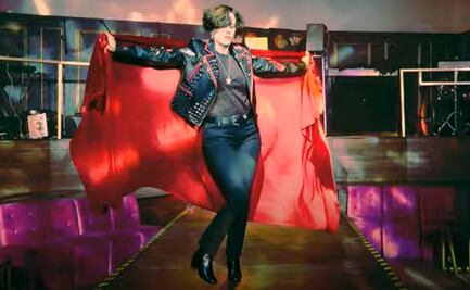 "¡Reto cumplido!": En escenario y con vestuario, Denise Dresser baila al ritmo de "Moves Like Jagger"