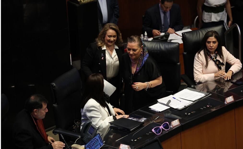 La ministra Yasmín Esquivel reconoció a las sufragistas: “De ellas recibimos un valioso legado, la nobleza de sus ideales, de su lucha, de su dignidad por lograr la igualdad, el respeto y la transformación de las sociedades”. Foto: Diego Simón Sánchez/EL UNIVERSAL