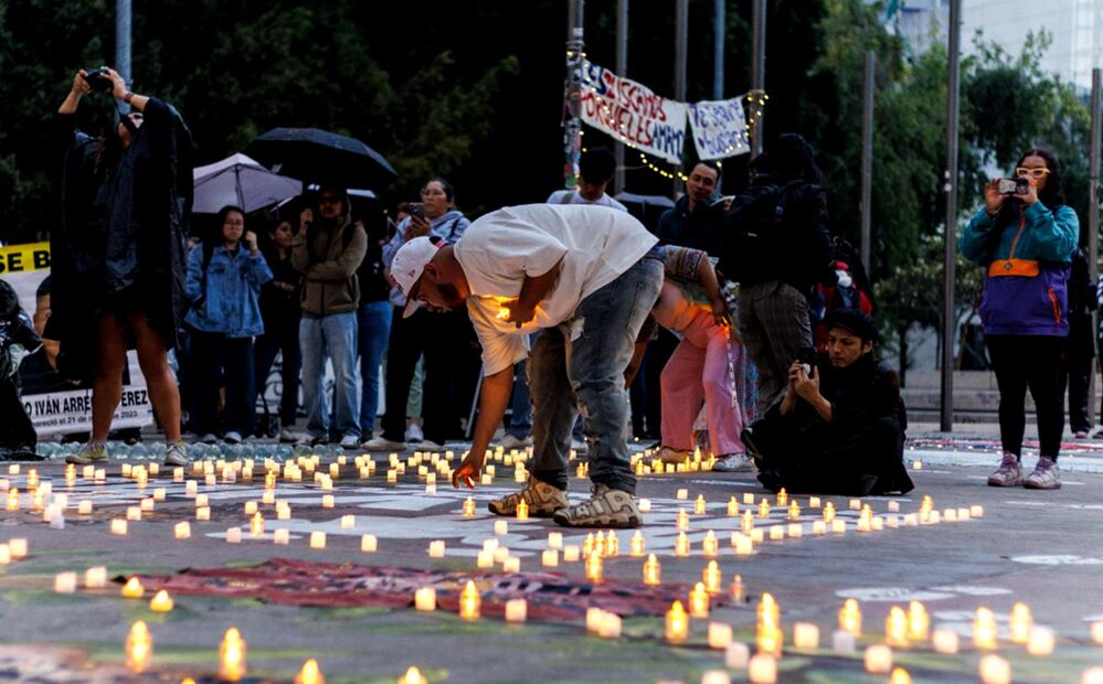 Colectivos de madres buscadoras se reunieron en el Monumento a la Madre para velada previo al 10 de Mayo. Foto: Yaretzy M. Osnaya/EL UNIVERSAL
