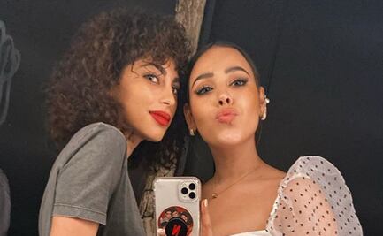Con beso en la boca, Danna Paola felicita a su amiga Mina El Hammani 