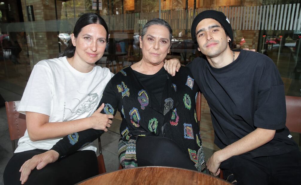 El deseo de Cecilia Toussaint siempre fue ser madre, así que pone esa labor por encima de la de ser una las principales precursoras del rock en México. Foto: Fernanda Rojas/EL UNIVERSAL.
