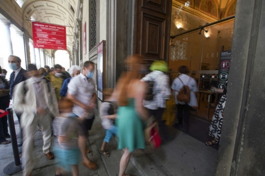Los Uffizi pierden 13 mdd por cuarentena y "renacen" despacito