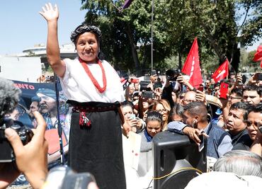 Escucha Marichuy denuncias de mujeres indígenas por despojo y exclusión