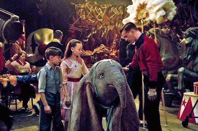 Dumbo emprende vuelo bajo en taquilla