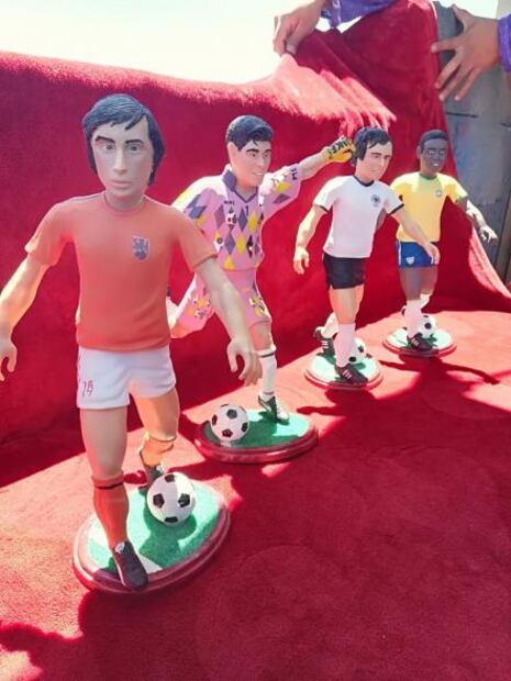 Messi y CR7, en manos de escultor mexicano