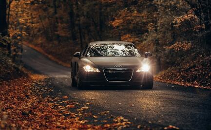 Cuándo y cómo usar las luces altas del coche