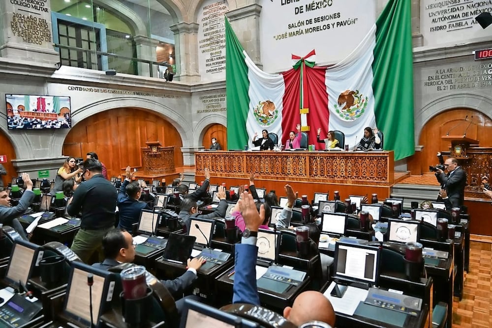 Los diputados aprobaron 577 iniciativas de nuevas leyes y de reformas a diferentes ordenamientos. Foto Especial