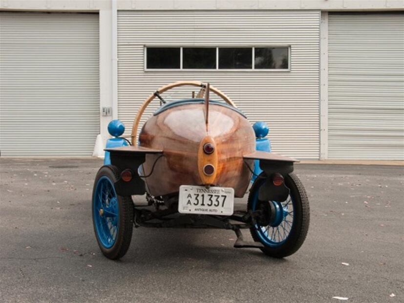 Conoce el helicron, el auto que tiene su propia hélice