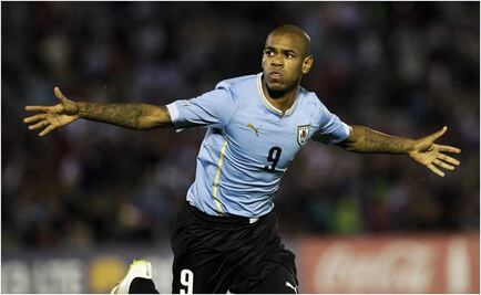 Diego Rolán, para suplir a Nico Castillo en el América