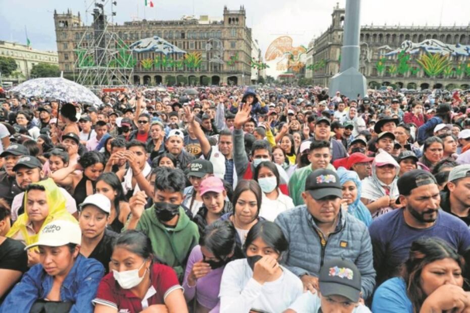 Pisan firme el Zócalo