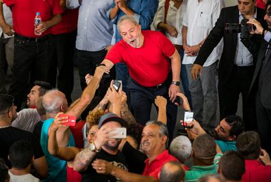 Pese a condena, Lula sigue siendo el favorito en encuestas electorales