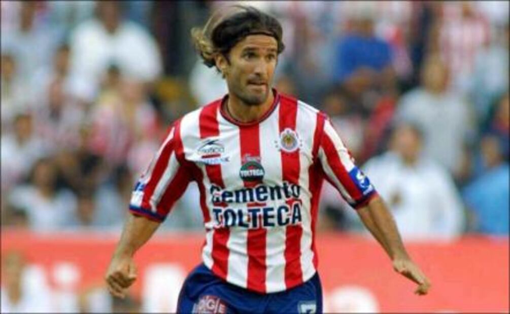 Recuento. Chivas-Pumas: conoce a los jugadores que han portado ambas playeras