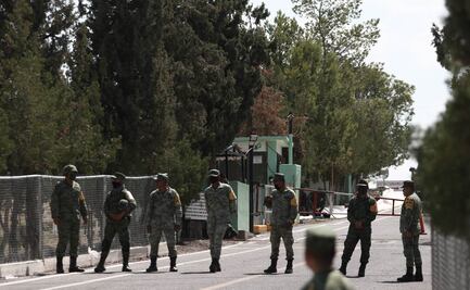 Aparecieron en almacén del CJNG armas robadas a GN en manifestaciones de La Boquilla: AMLO