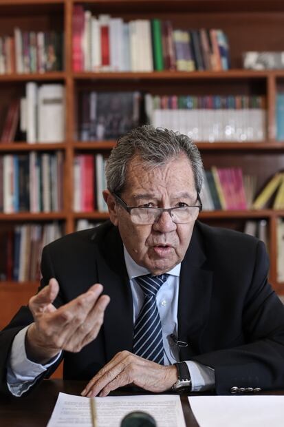 ¡Extra, extra, llegó la pobreza franciscana!